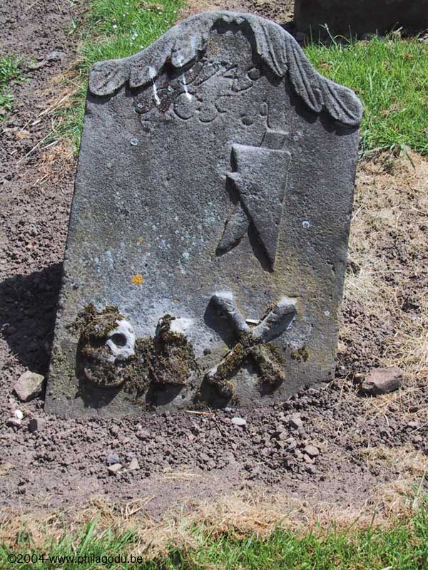 Culross-Tombstone+symbolic216