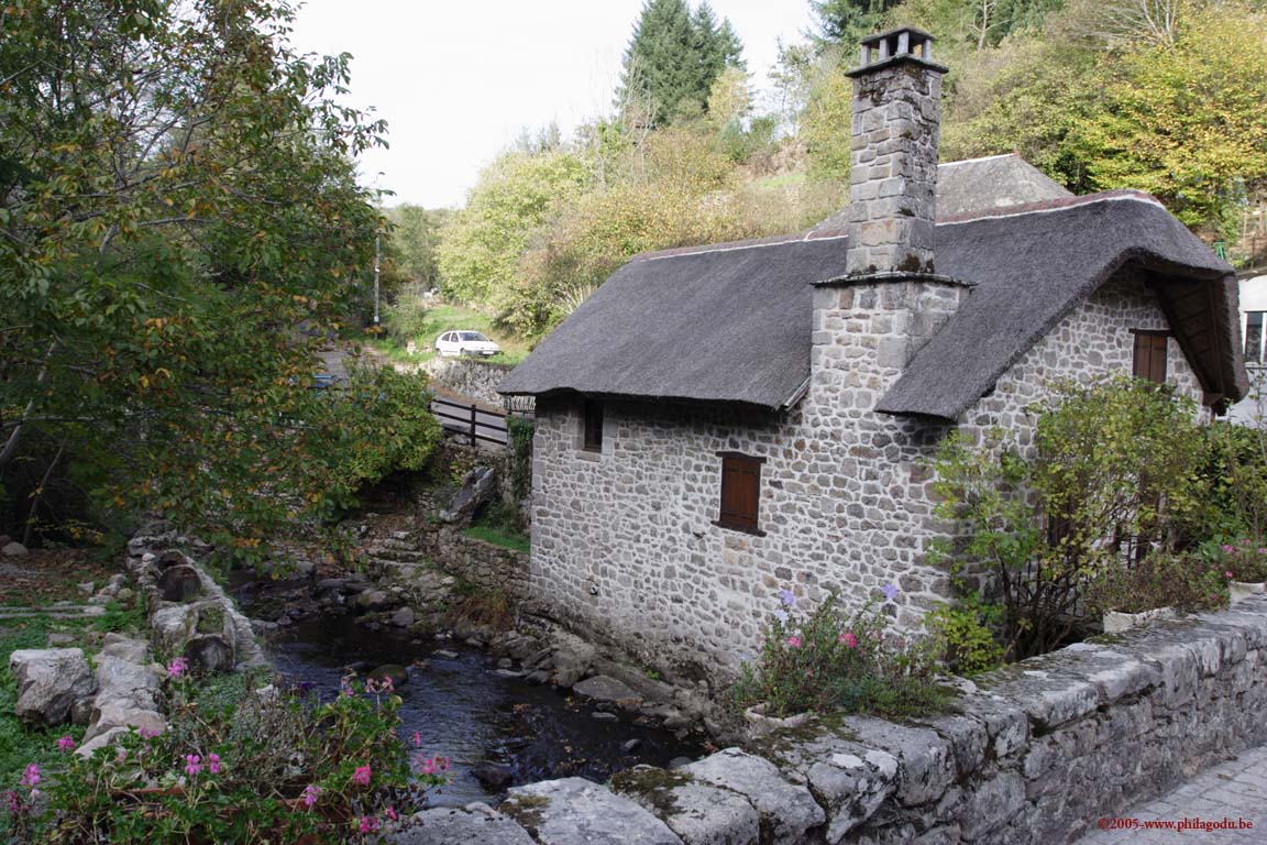 w-Gimel_les_cascades-pont-342
