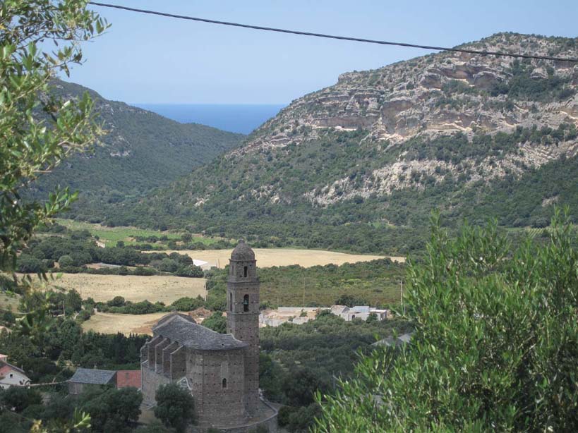 w-Corsica_route_D81