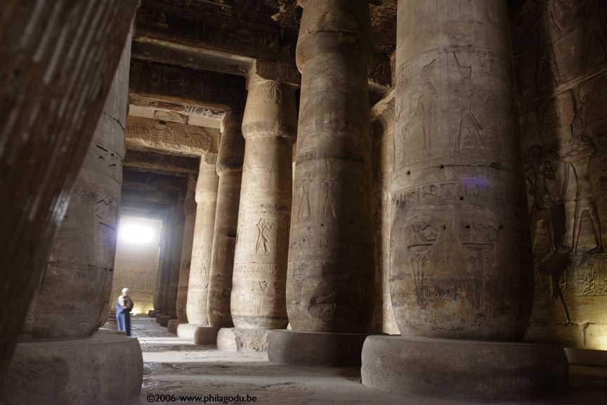 Abydos03-salle_hypostyle83