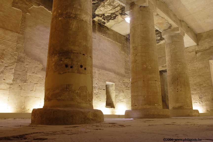 Abydos05-salle106