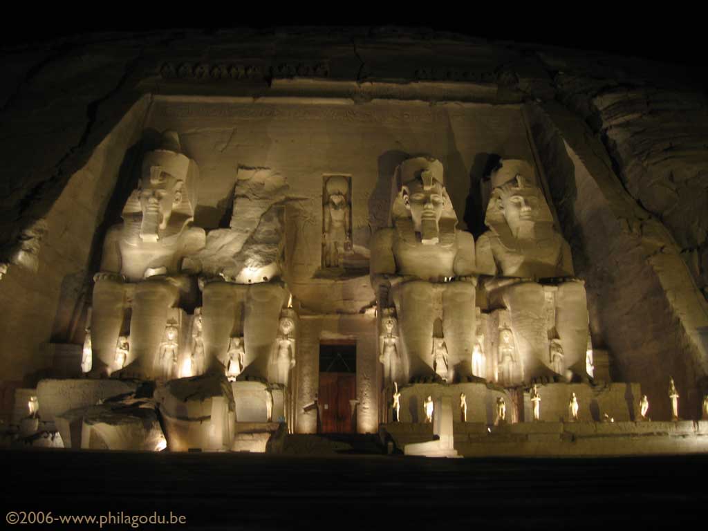 Abu_Simbel-nuit+67