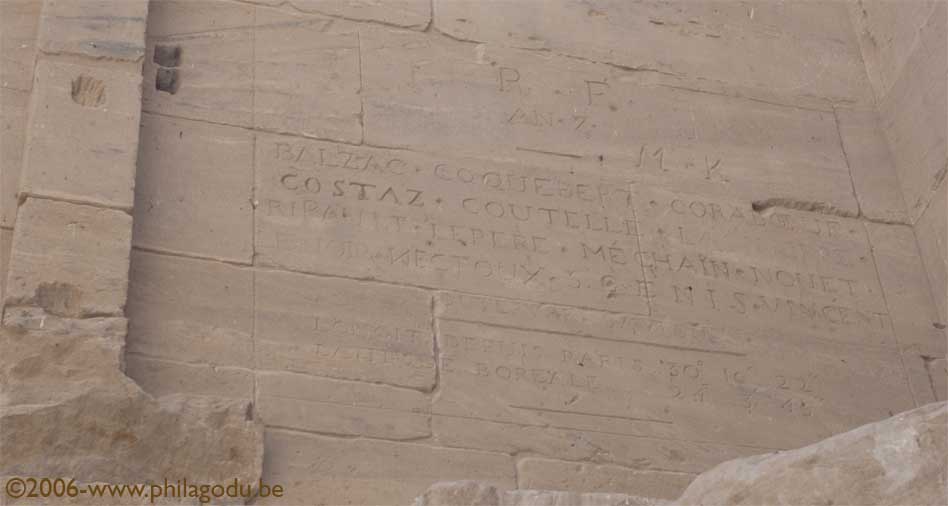 Asw-Philae-grafittis-francais