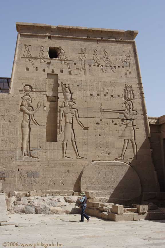 Asw-Philae-portique_61