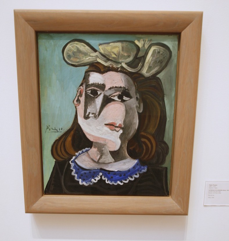 w-9876-Picasso-Femme_collerette_Bleue