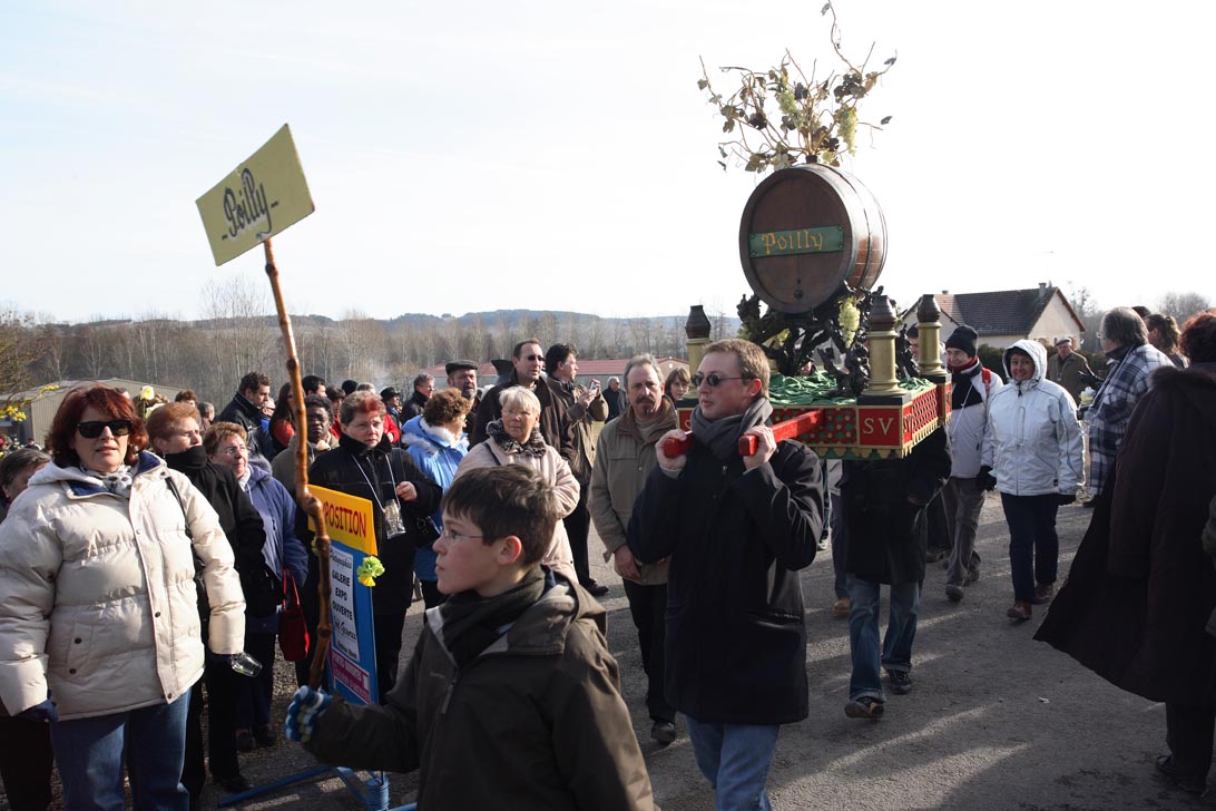 w_105-procession