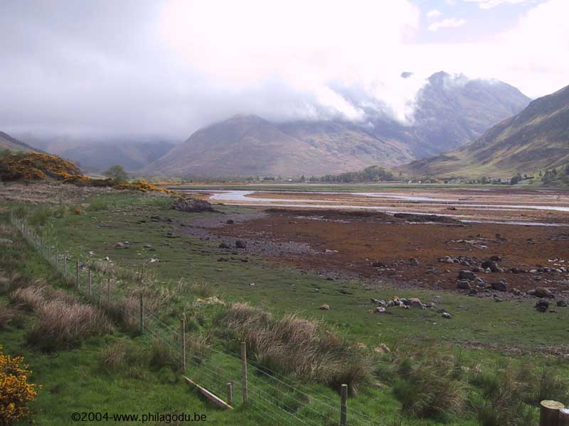 w1388_Scotland_A87+mountains-15