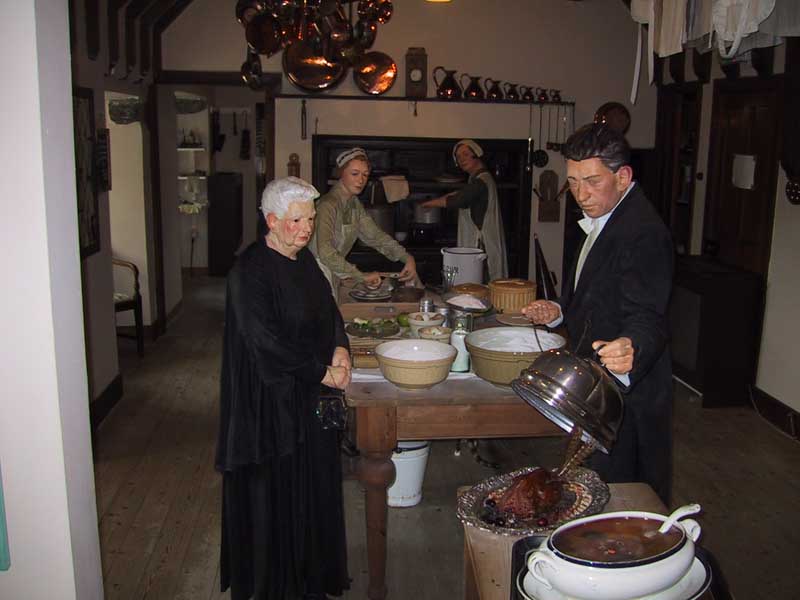 w1404_Eilean-Donan+Kitchen