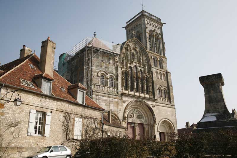 w-Vezelay-basilique-ext231
