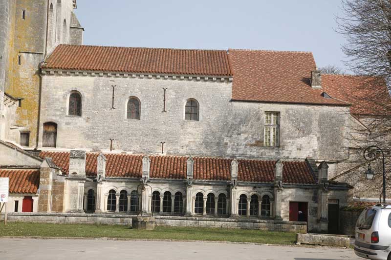 w-Vezelay-basilique-ext241