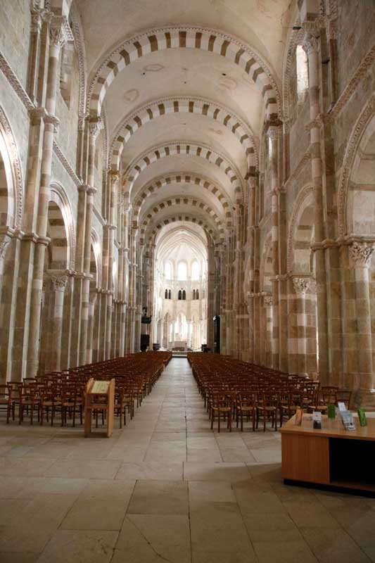 w-Vezelay-basilique_77