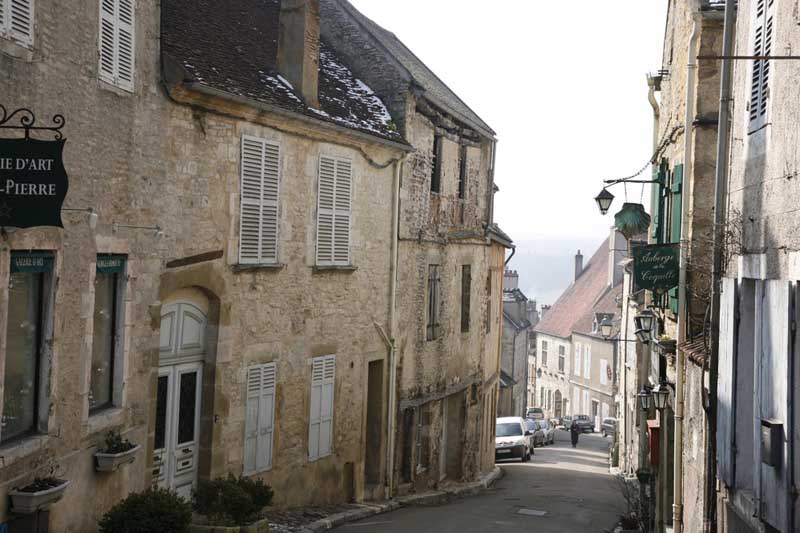 w-Vezelay-rue90