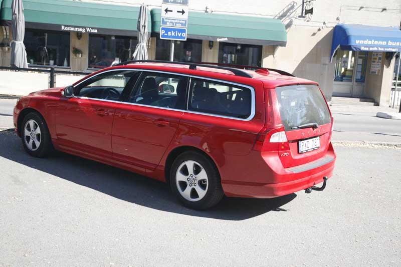 42w-auto-Volvo_V70-rouge_651